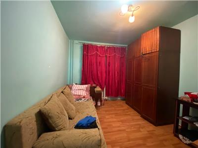 Apartament 3 camere, S 65 mp, decomandat, mobilat, Titulescu.