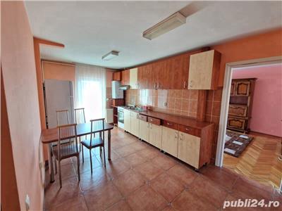 Apartament 3 camere, decomandat, mobilat, utilat, Gheorgheni.