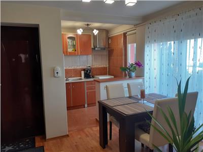 Apartament 3 camere, S 64 mp, decomandat, zona Lidl Buna Ziua.