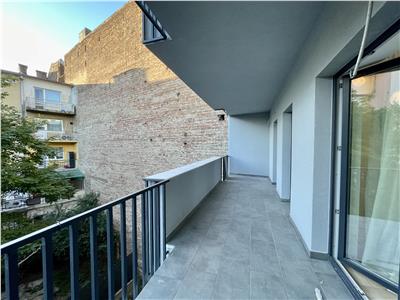 Apartament 3 camere, prima inchiriere, mobilat, zona Garii.