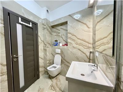 Apartament 3 camere, prima inchiriere, mobilat, zona Garii.