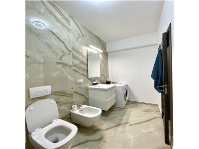 Apartament 3 camere, prima inchiriere, mobilat, zona Garii.