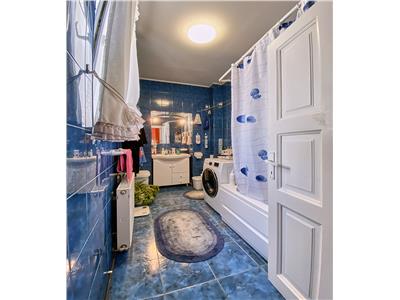 Apartament 2 camere, decomandat, S 80 mp, mobilat, Centru.