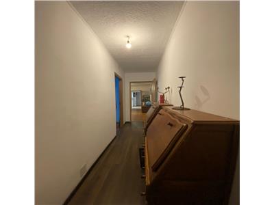 Apartament 3 camere, semidecomandat, mobilat, utilat, Manastur.