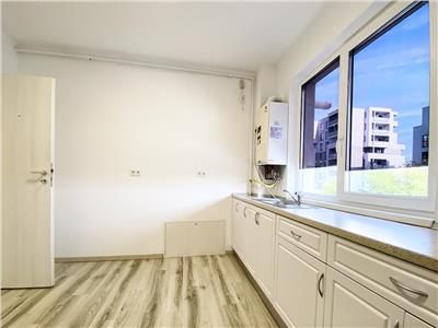 Spatiu de birou cu 4 camere, S116mp, parcare, bloc nou, Calea Turzii