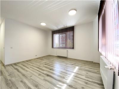 Spatiu de birou cu 4 camere, S116mp, parcare, bloc nou, Calea Turzii