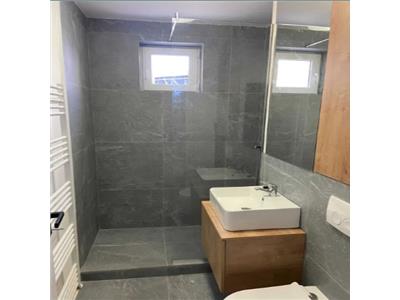 Apartament 2 camere, decomandat, mobilat, utilat, zona Iulius Mall.