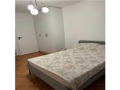 Apartament 2 camere, decomandat, mobilat, utilat, zona Iulius Mall.