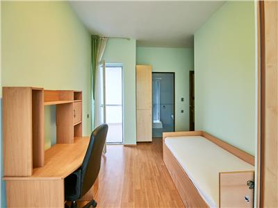 Apartament 5 camere cu 3 bai, 130 mp + 3 balcone 30 mp. str. Mircea Eliade, Zorilor