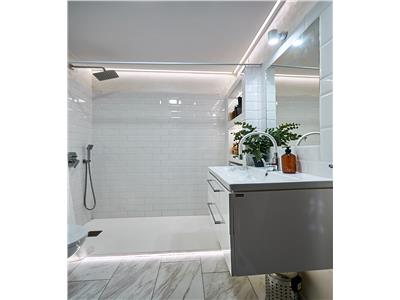 Apartament 2 camere, S45mp+11mp balcon+20mp. mansarda, str. Sobarilor