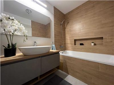 Apartament 3 camere, ultrafinisat, complexul Bella Vista, Buna Ziua