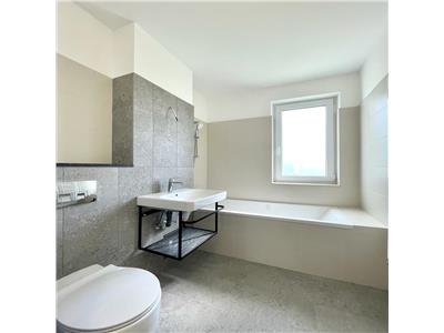 Apartament 3 camere, S 77 mp + gradina 100 mp, Europa.