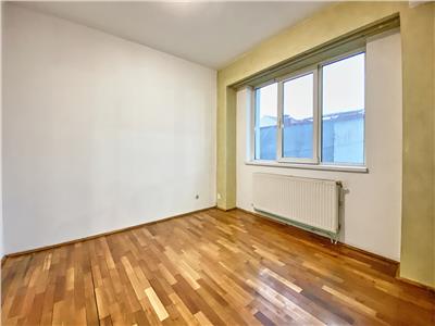 Apartament 3 camere, S87 mp+balcon, parcare, str. Train Mosoiul