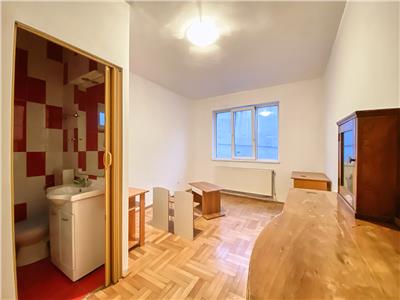 Apartament 3 camere, S87 mp+balcon, parcare, str. Train Mosoiul