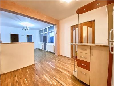 Apartament 3 camere, S87 mp+balcon, parcare, str. Train Mosoiul