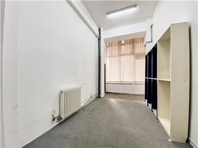 Spatiu comercial S204 mp., cu 2 intrari, rampa, zona Calvaria