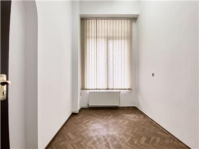 Spatiu comercial S204 mp., cu 2 intrari, rampa, zona Calvaria
