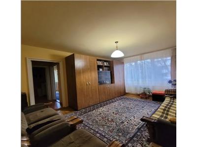 Apartament 2 camere, S 50 mp, mobilat, zona Hotel Royal.