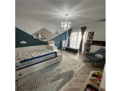 Apartament 3 camere, prima inchiriere, Andrei Muresanu Sud.