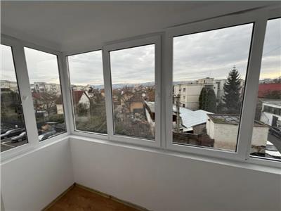 Apartament 3 camere, decomandat, mobilat, utilat, zona Interservisan.