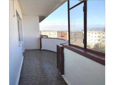 Apartament 3 camere, decomandat, mobilat, Semicentral.
