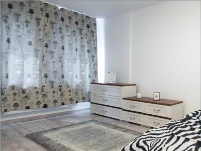 Apartament 2 camere, decomandat, mobilat, zona Iulius Mall.