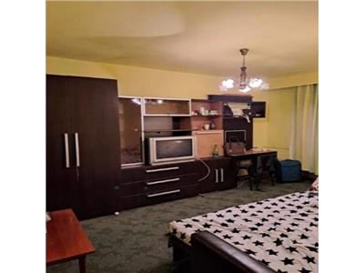 Apartament 2 camere, decomandat, mobilat, zona Piata Zorilor.