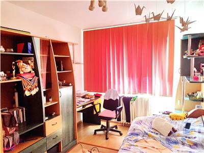 Apartament 3 camere, S 75 mp, mobilat, utilat, zona Big.