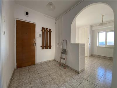 Apartament 2 camere, S 60 mp + 5 mp, decomandat, Titulescu.