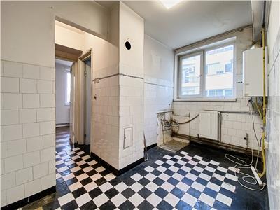Apartament 3 camere, decomandat, str. Republicii, zona Gradina Botanica
