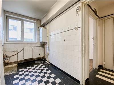 Apartament 3 camere, decomandat, str. Republicii, zona Gradina Botanica