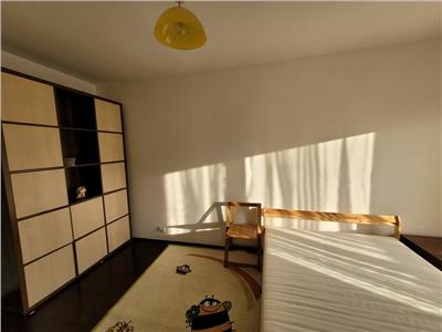 Apartament 3 camere, S 70 mp ,petfriendly, Semicentral.