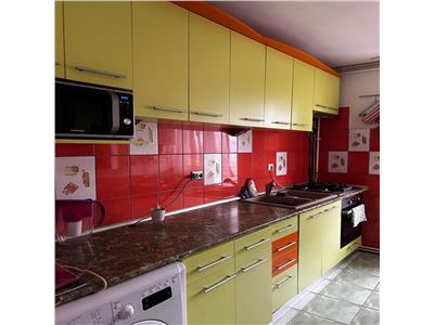 Apartament 4 camere, S 82 mp, decomandat, mobilat, Iulius Mall.