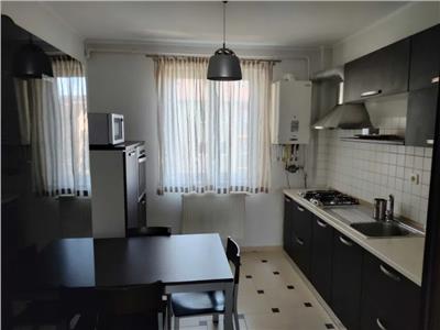 Apartament 3 camere, S- 100 mp, mobilat, utilat, Andrei Muresanu.