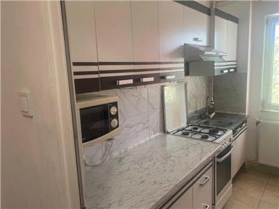 Apartament 2 camere, mobilat, utilat, zona Hotel Royal.