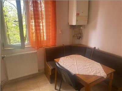 Apartament 2 camere, mobilat, utilat, zona Hotel Royal.