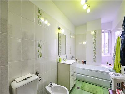 Apartament 3 camere, S94mp+ 17mp terasa, început str. Romul Ladea