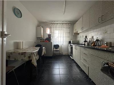 Apartament 4 camere, S 76 mp, decomandat, mobilat, Calea Flore?ti.