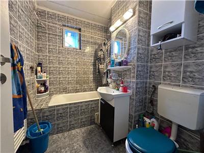 Apartament 4 camere, S 76 mp, decomandat, mobilat, Calea Flore?ti.