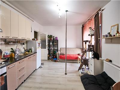 Apartament 2 camere, decomandat, parter+ gradina 20 mp, Borhanci.