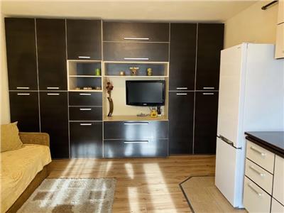 Apartament 2 camere, S 40 mp, mobilat, Str. Plopilor.