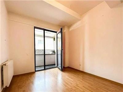 Apartament 2 camere, bloc nou, parcare, terasa, Europa.