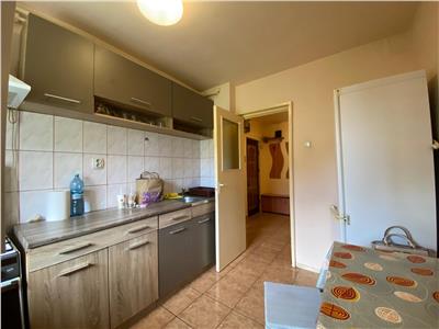 Apartament 2 camere, decomandat, mobilat, utilat, Primăverii.