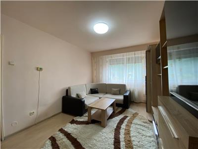 Apartament 2 camere, decomandat, mobilat, utilat, Primăverii.