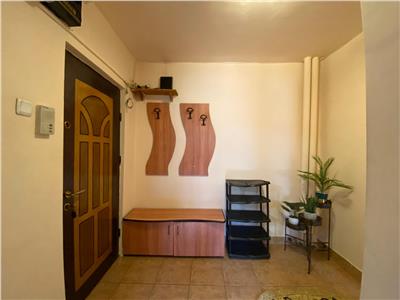 Apartament 2 camere, decomandat, mobilat, utilat, Primăverii.
