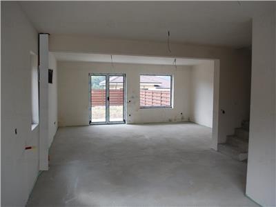 Casa Premium, 120 mp + curte 250 mp., cartierul Europa