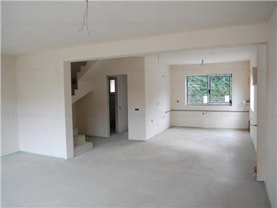 Casa Premium, 120 mp + curte 250 mp., cartierul Europa