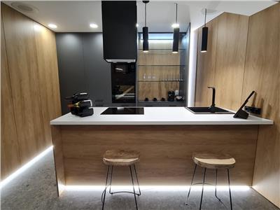 Apartament 2 camere, LUX, mobilat, Frunzi?ului.
