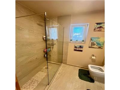 Apartament 3 camere, decomandat, 2 parc?ri, mobilat, Europa.