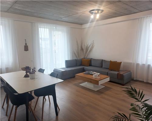 Apartament 3 camere, S 77 mp + gradina, Europa.